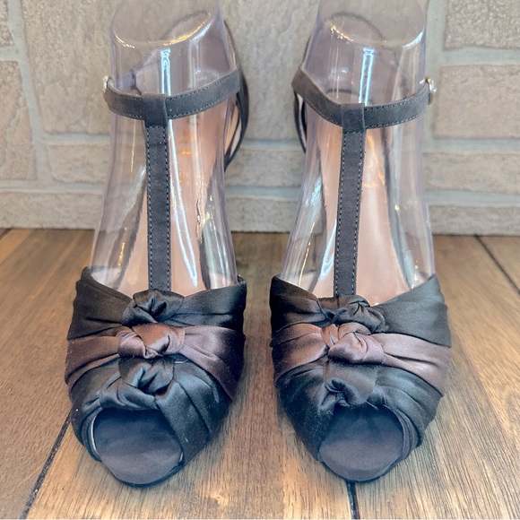 Unisa T-Strap Satin Knot High Heel Stiletto Chocolate / Wine / Gray / Size 7.5M - Picture 4 of 14